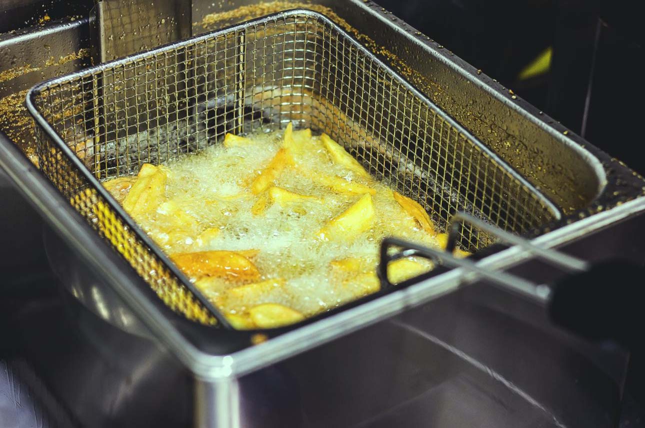 How Often Should Restaurants Change Their Fryer Oil?