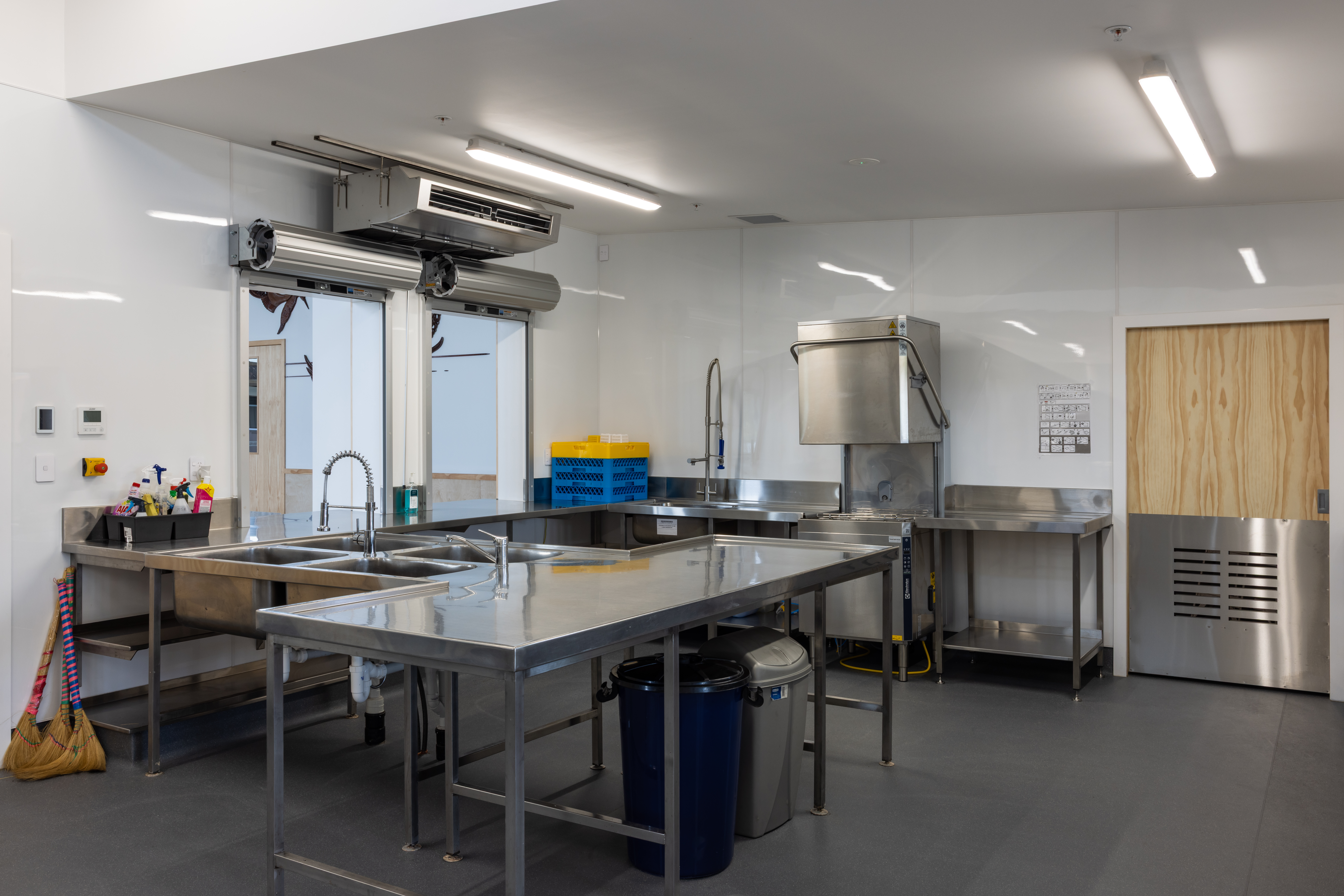 Wash-up area Wash-up area